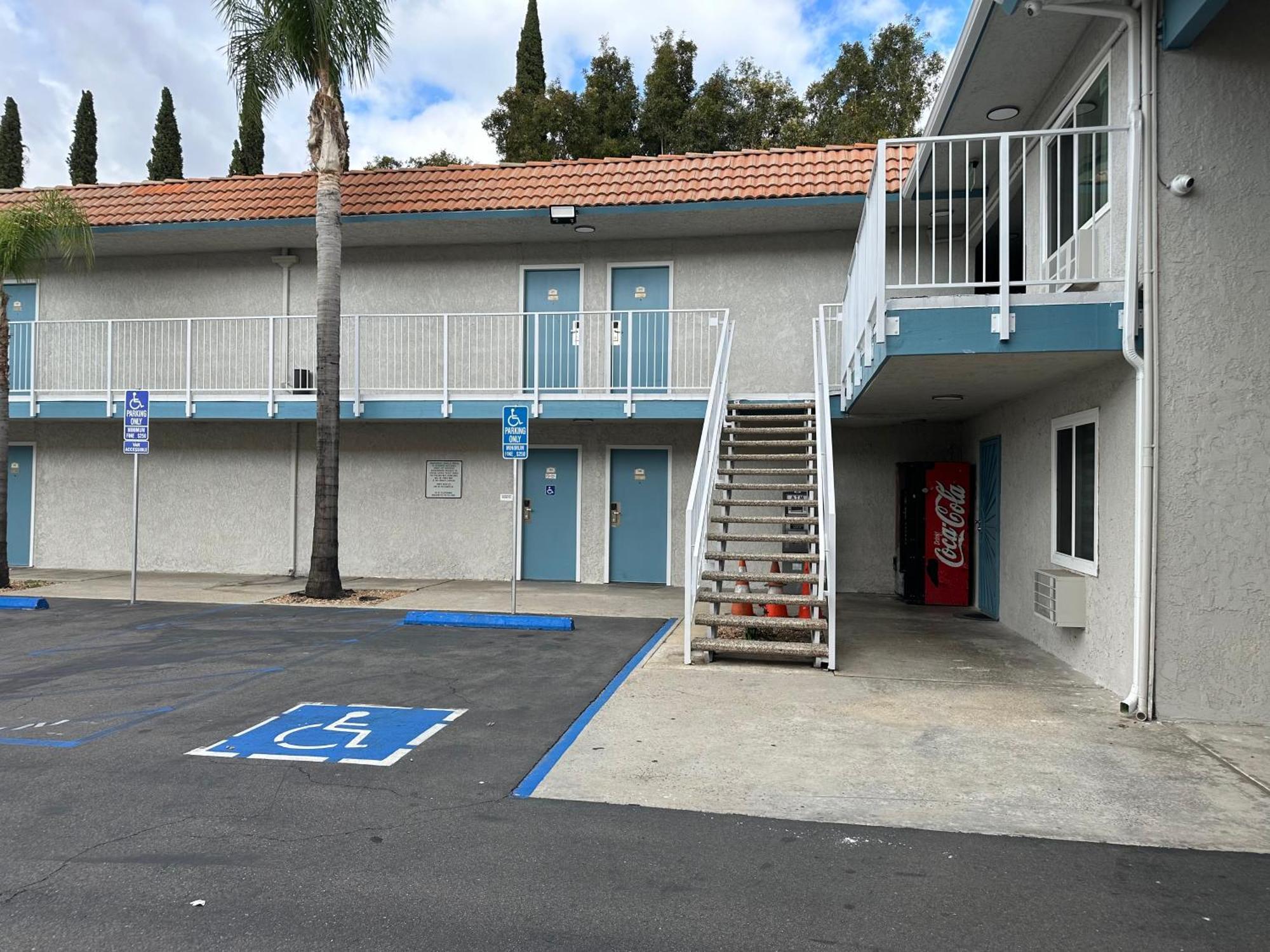 Villa Inn Anaheim Exteriör bild